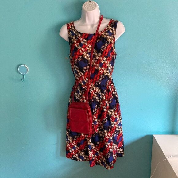 Trina Turk Silk Sleeveless Size 6 Tank Dress Party Cocktail Fit Flare Lined - Picture 1 of 14